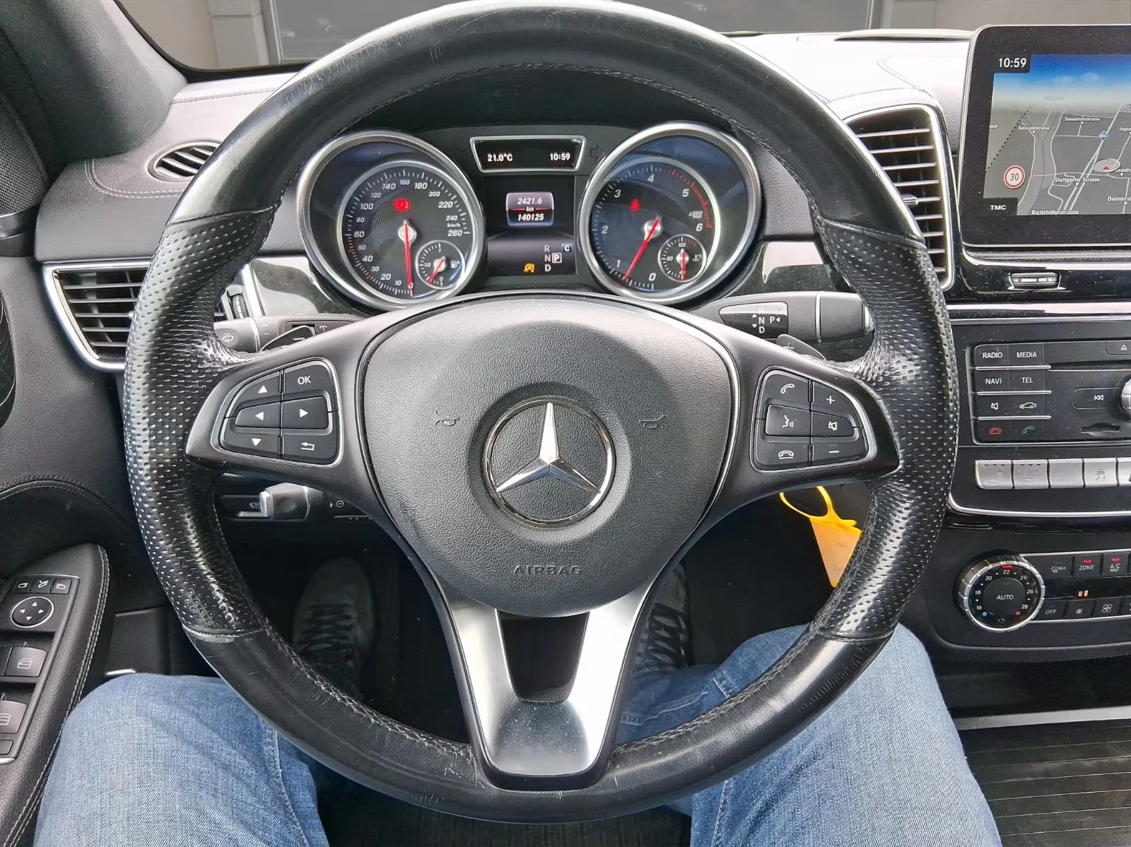 Mercedes-Benz GLE 350 D/4MATIC| PANORAMA| HARMAN/KARDON| NIGHT VISION| , снимка 9 - Автомобили и джипове - 54702830