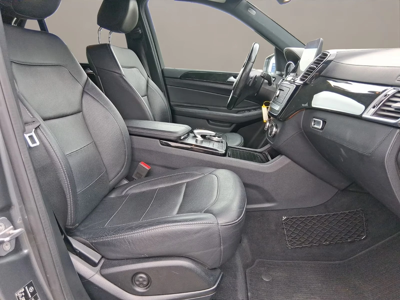 Mercedes-Benz GLE 350 D/4MATIC| PANORAMA| HARMAN/KARDON| NIGHT VISION| , снимка 14 - Автомобили и джипове - 54702830