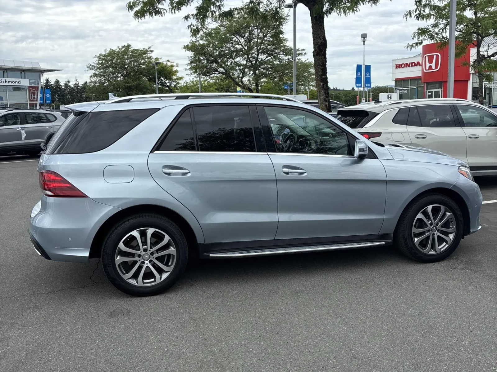 Mercedes-Benz GLE 350, снимка 3 - Автомобили и джипове - 54970582