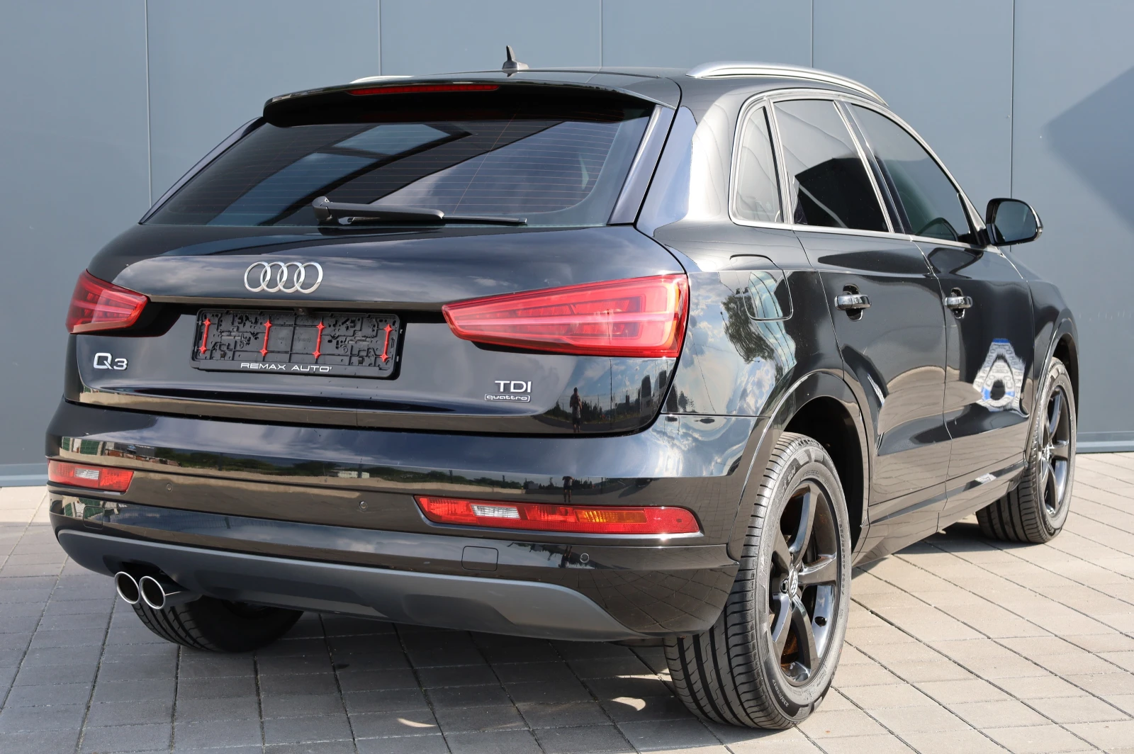 Audi Q3 FACELIFT* S-LINE* NAVI* LED LIGHT* KEYLESS* , снимка 9 - Автомобили и джипове - 55027127