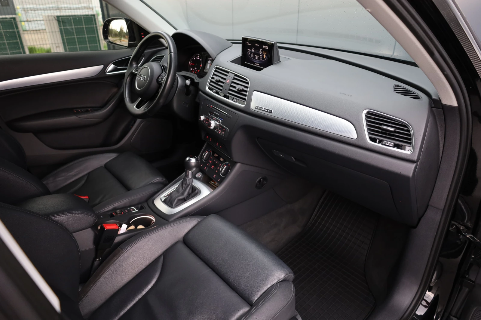 Audi Q3 FACELIFT* S-LINE* NAVI* LED LIGHT* KEYLESS* , снимка 14 - Автомобили и джипове - 55027127