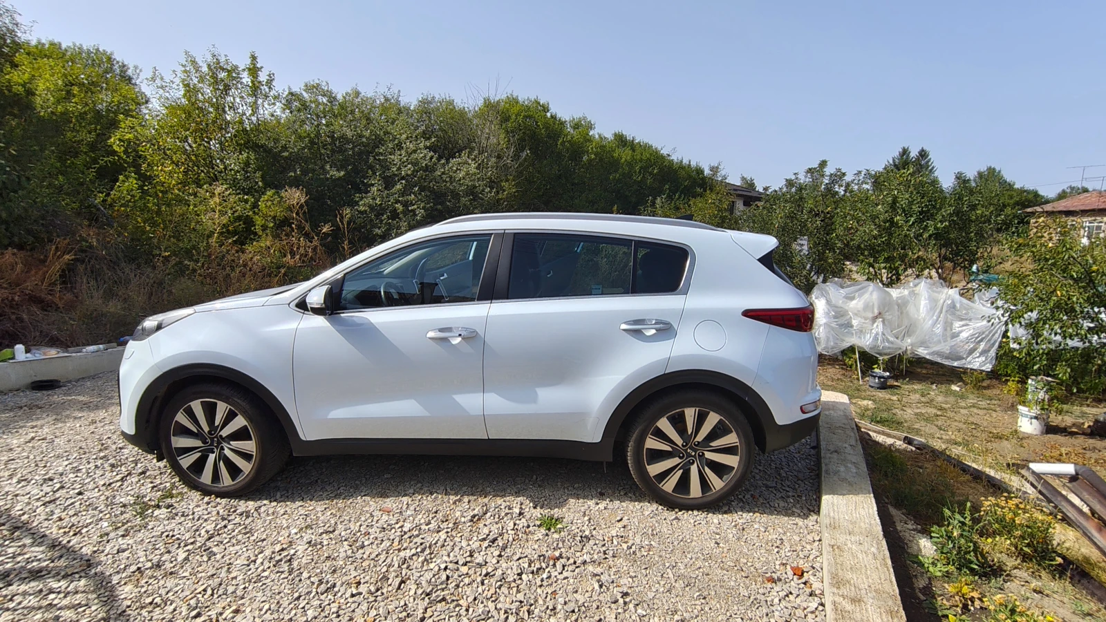 Kia Sportage, снимка 3 - Автомобили и джипове - 55869402