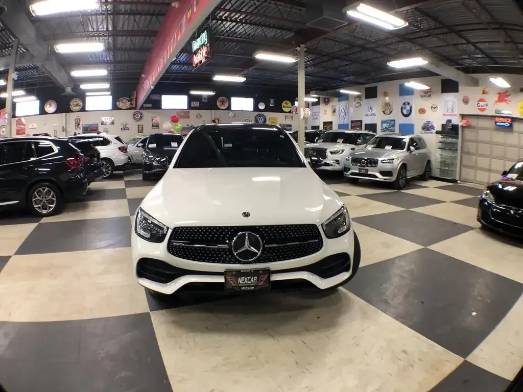 Mercedes-Benz GLC 300 4MATIC AMG Package | Panorama | Auto Park