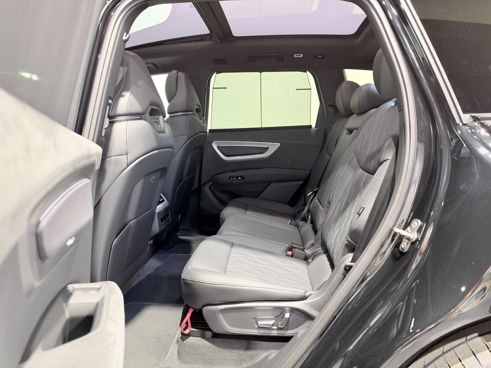 Audi Q7 50 TDI* S-Line* Quattro* B&O* Pano* Full* ������ | Mobile.bg � ����������� 12