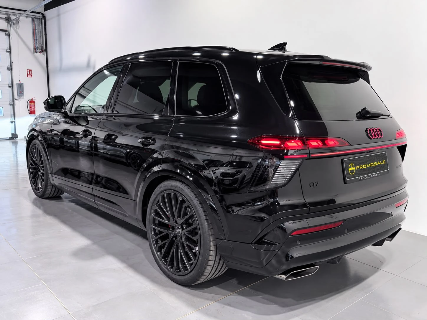 Audi Q7 50 TDI* S-Line* Quattro* B&O* Pano* Full* ������ | Mobile.bg � ����������� 3