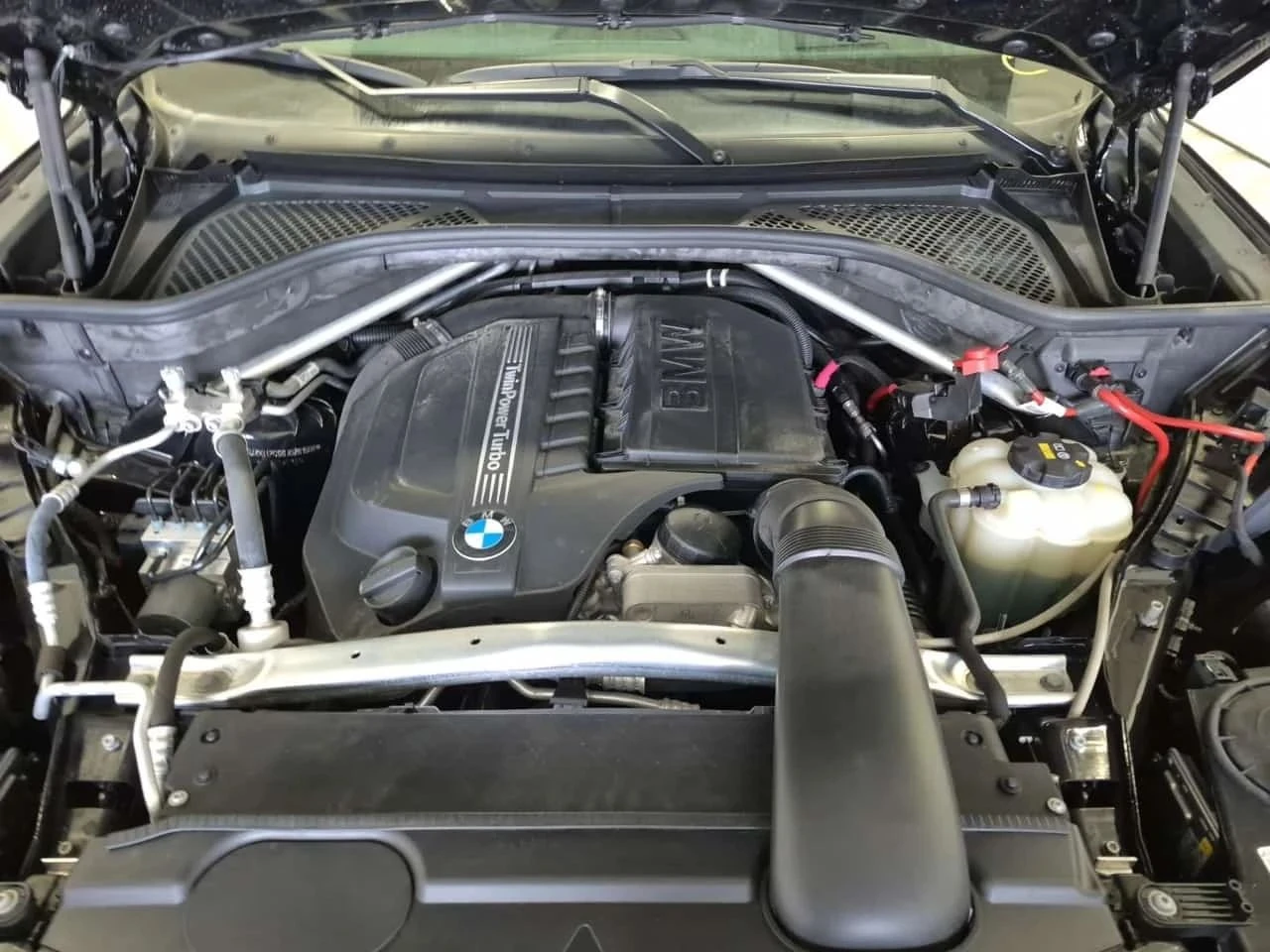 BMW X6, снимка 15 - Автомобили и джипове - 56686050