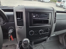 VW Crafter 2.0 TDI, XXL, Климатик, Падащ борд, снимка 11