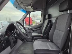VW Crafter 2.0 TDI, XXL, Климатик, Падащ борд, снимка 9