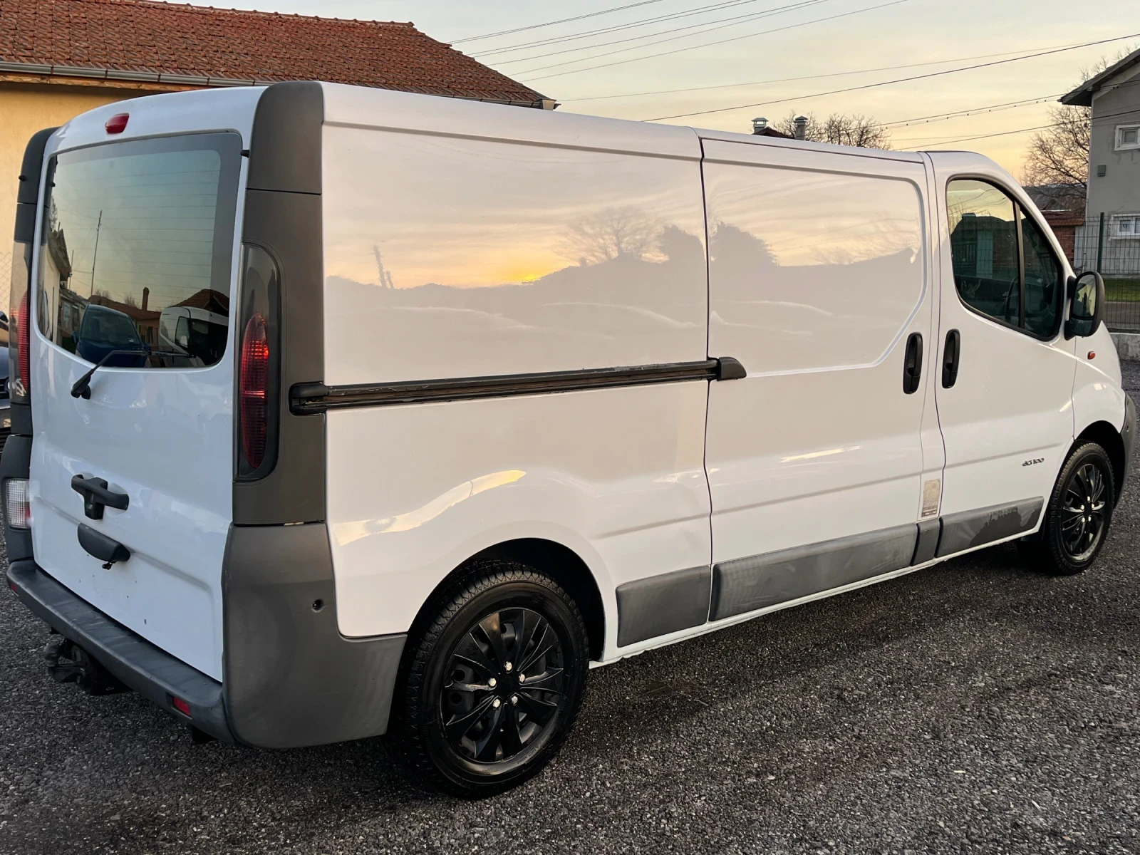 Renault Trafic 1.9DCI - изображение 6