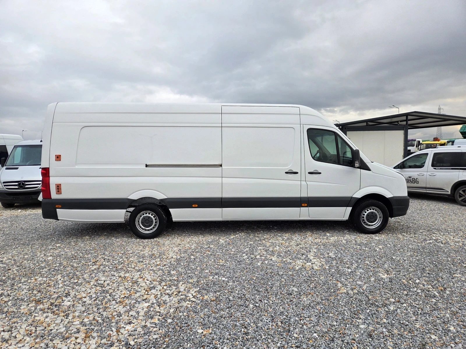 VW Crafter 2.0 TDI, XXL, Климатик, Падащ борд - изображение 6