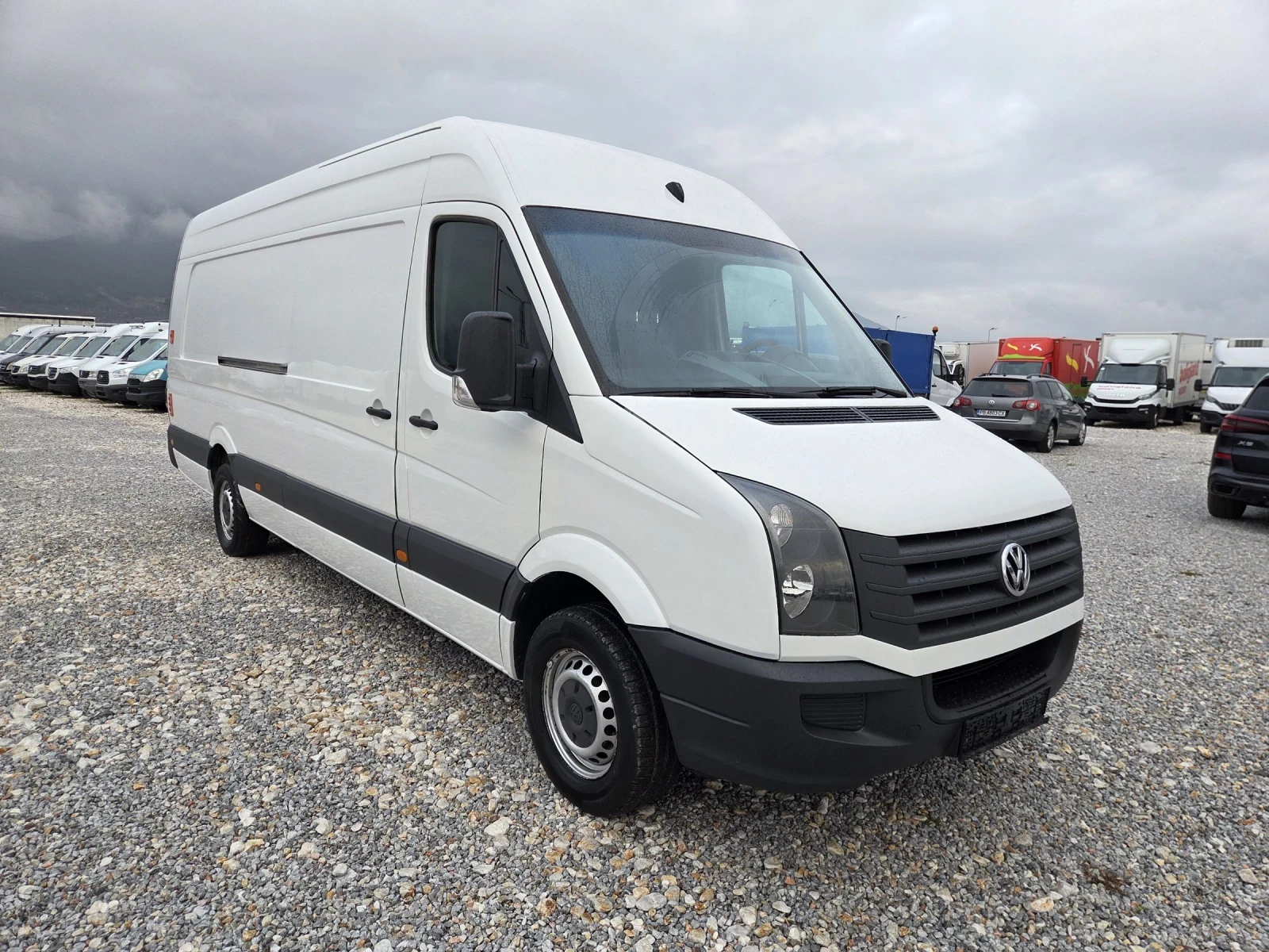 VW Crafter 2.0 TDI, XXL, Климатик, Падащ борд - изображение 7