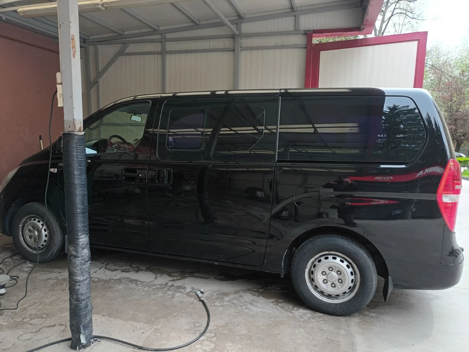 Hyundai H1 2.5 TDI, снимка 7 - Бусове и автобуси - 54428764