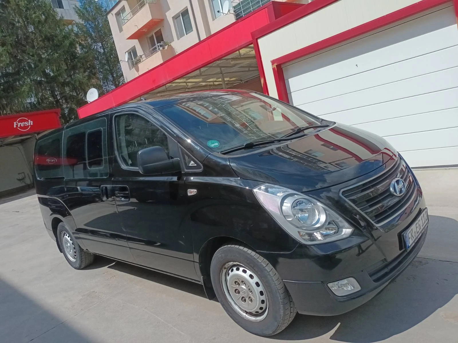 Hyundai H1 2.5 TDI, снимка 3 - Бусове и автобуси - 54428764