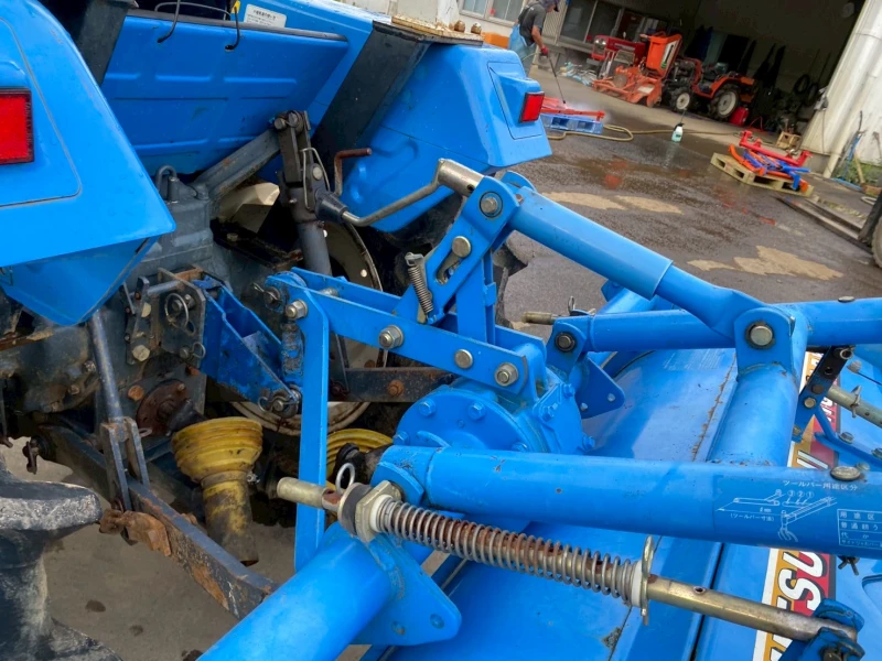 Трактор Mitsubishi MT2501, снимка 9 - Селскостопанска техника - 53177404