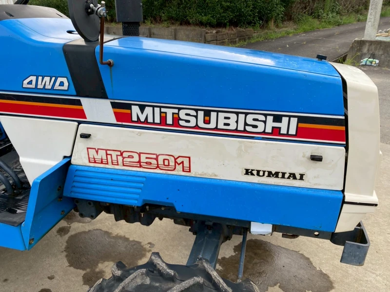 Трактор Mitsubishi MT2501, снимка 4 - Селскостопанска техника - 53177404