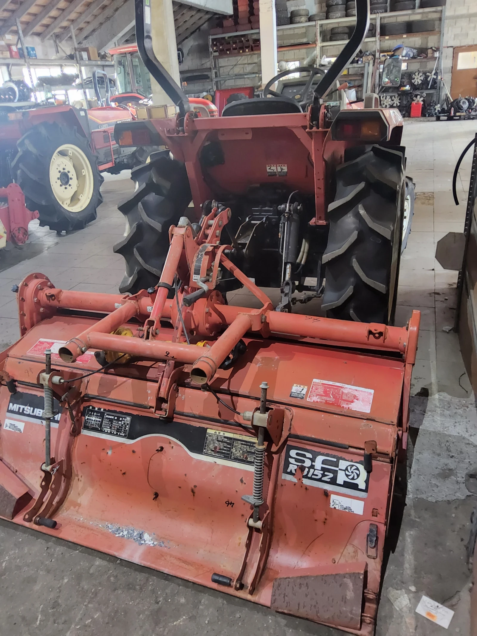 Трактор Mitsubishi MT251, снимка 5 - Селскостопанска техника - 55933377