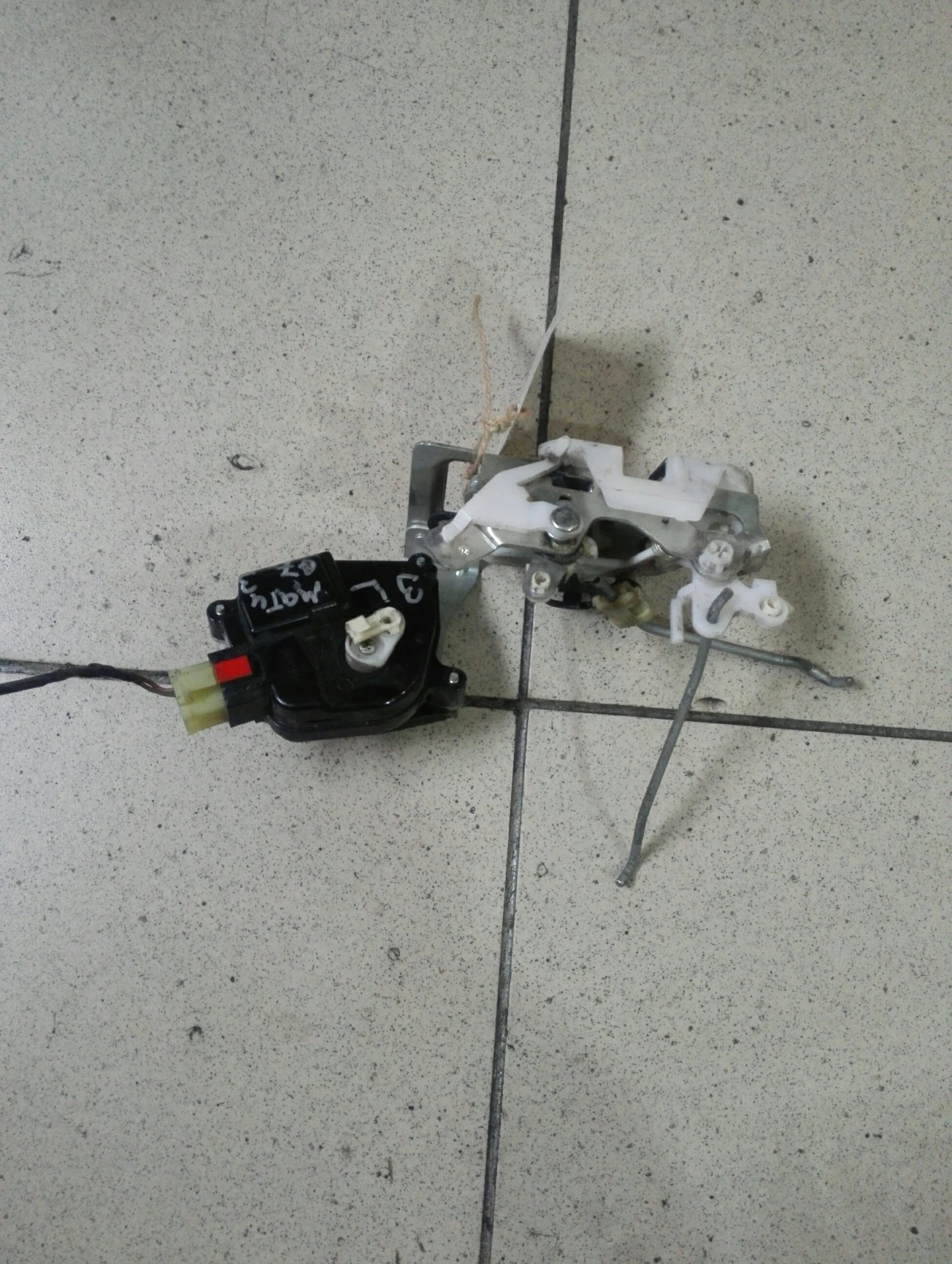 ����� ����� ����� ���� �������� ����� 0.800� | Mobile.bg � ����������� 1