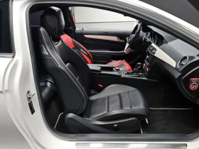 Mercedes-Benz C 220 Coupe, снимка 10