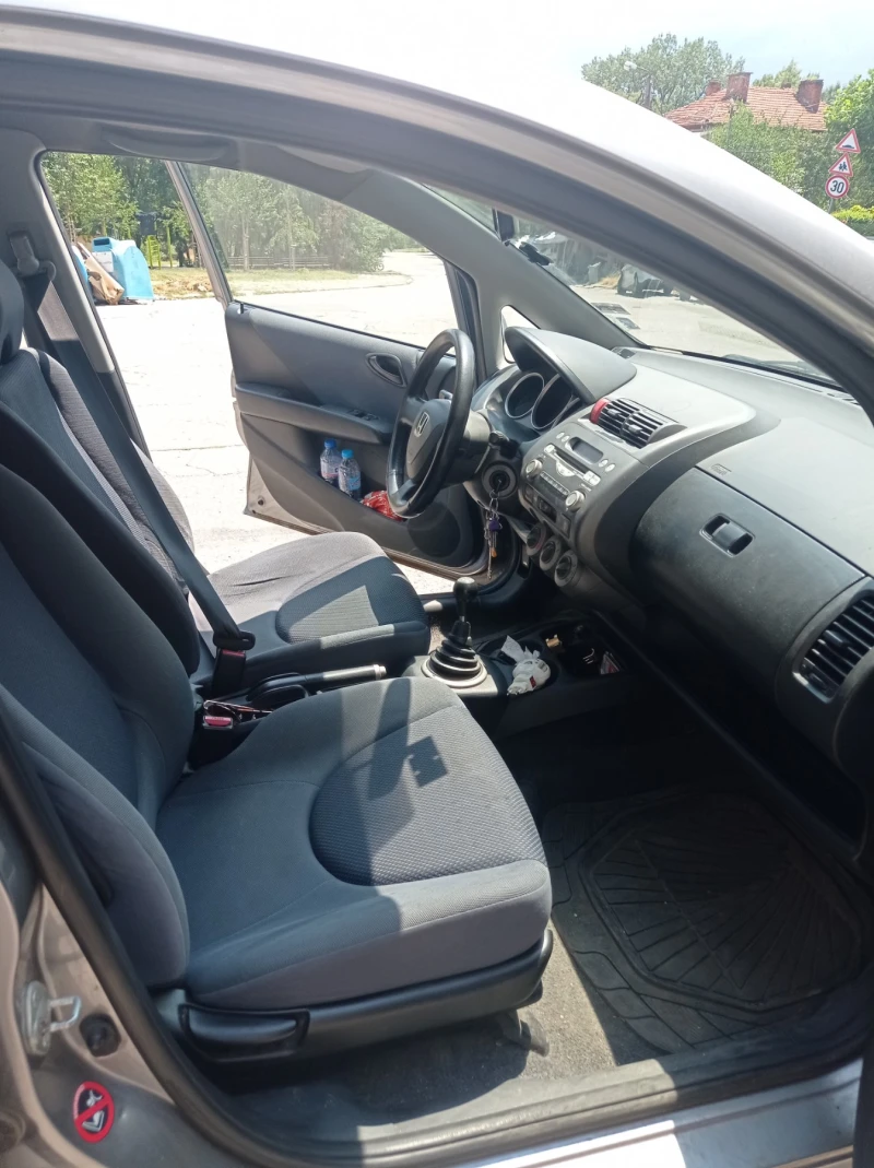 Honda Jazz, снимка 12 - Автомобили и джипове - 47264527