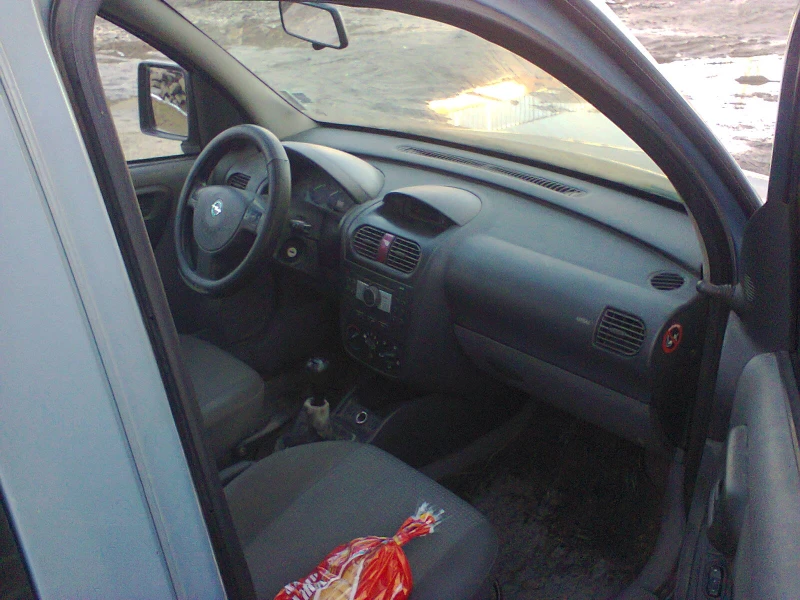 Opel Combo, снимка 11 - Автомобили и джипове - 48719277