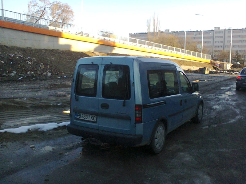 Opel Combo, снимка 8 - Автомобили и джипове - 48719277