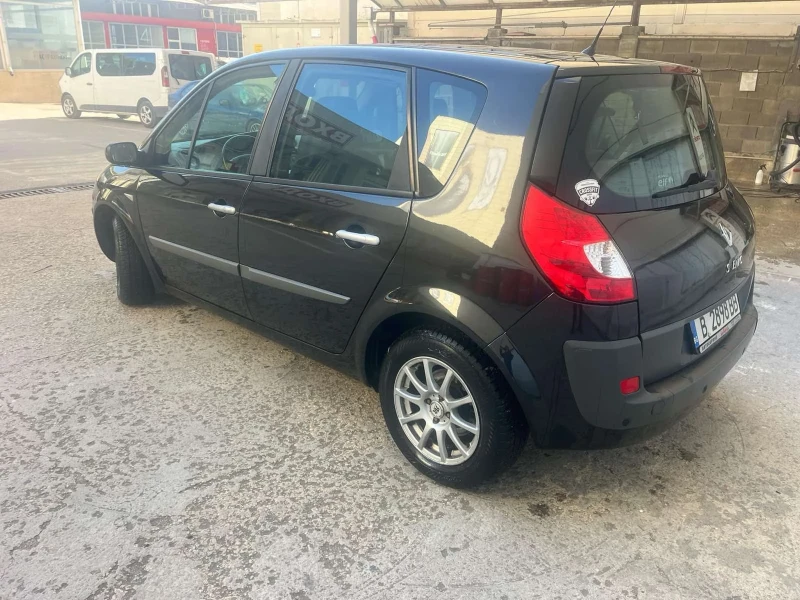 Renault Scenic, снимка 5 - Автомобили и джипове - 49289690