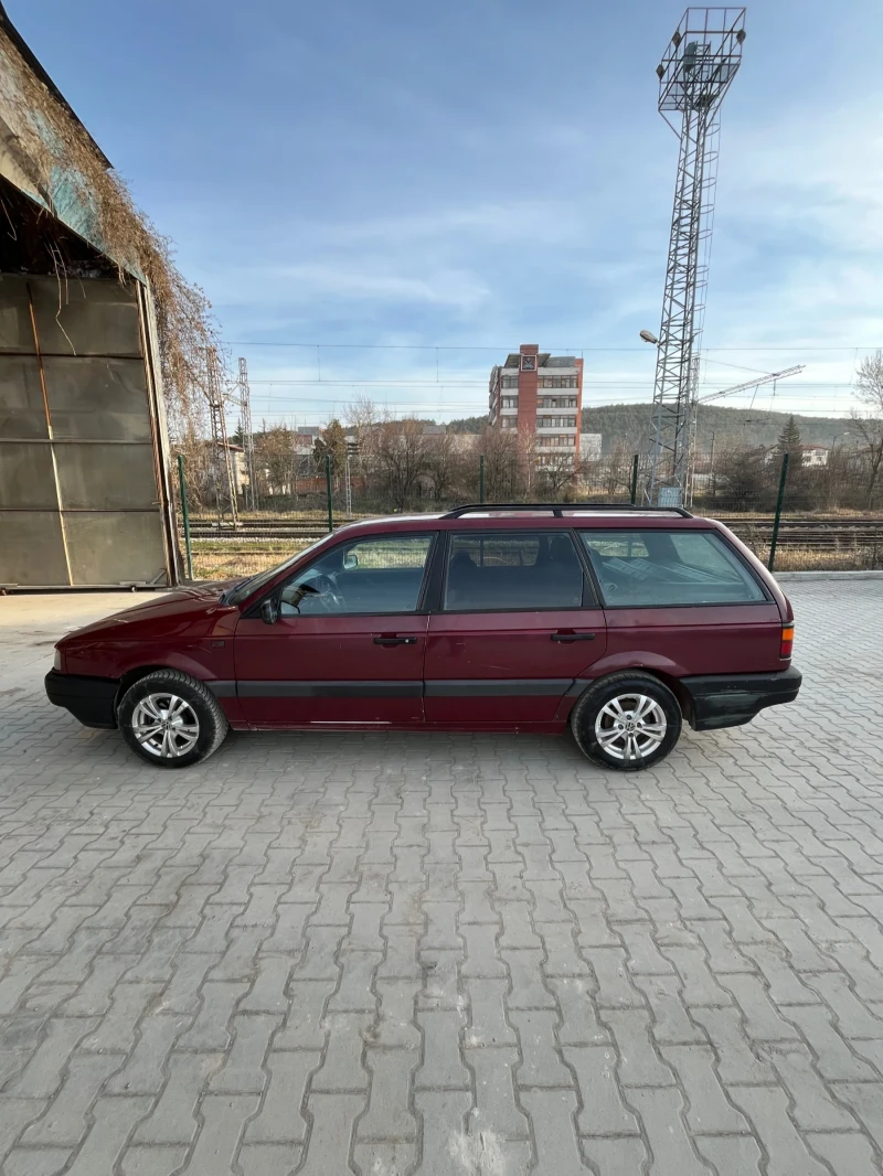 VW Passat, снимка 1 - Автомобили и джипове - 49454956