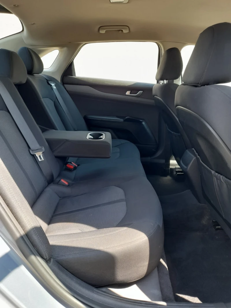 Kia K5 1.6 GDI Turbo TOP СЪСТОЯНИЕ!!! С регистрация!, снимка 11 - Автомобили и джипове - 51255026