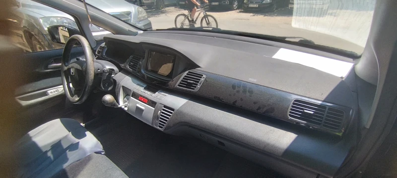 Honda Fr-v 2.2, снимка 9 - Автомобили и джипове - 52408282