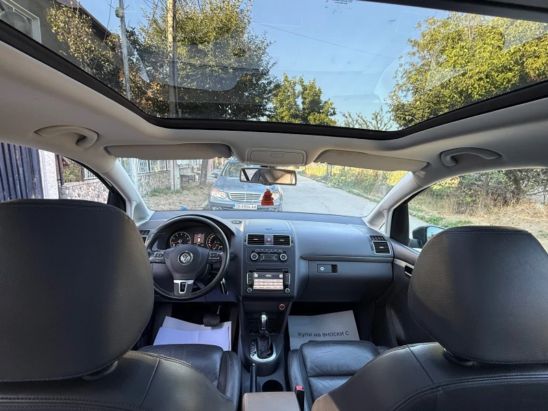 VW Touran 7mestna Highline PANORAMA, снимка 9 - Автомобили и джипове - 51779045