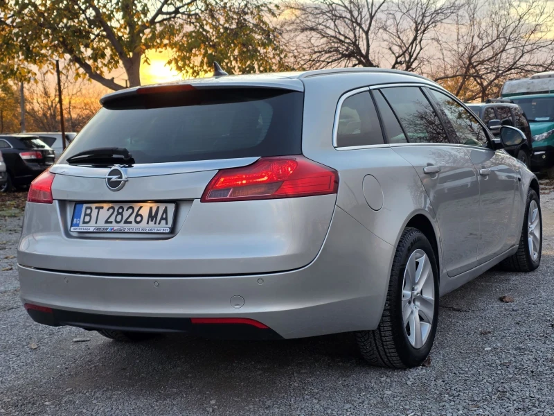 Opel Insignia 2.0 CDTI 130 К.С. / АВТОМАТ / НАВИ / КСЕНОН, снимка 4 - Автомобили и джипове - 52410132