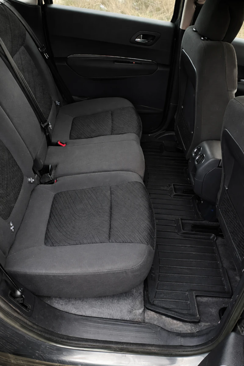 Peugeot 3008 1.6 HDi 112к.с., снимка 9 - Автомобили и джипове - 53024839