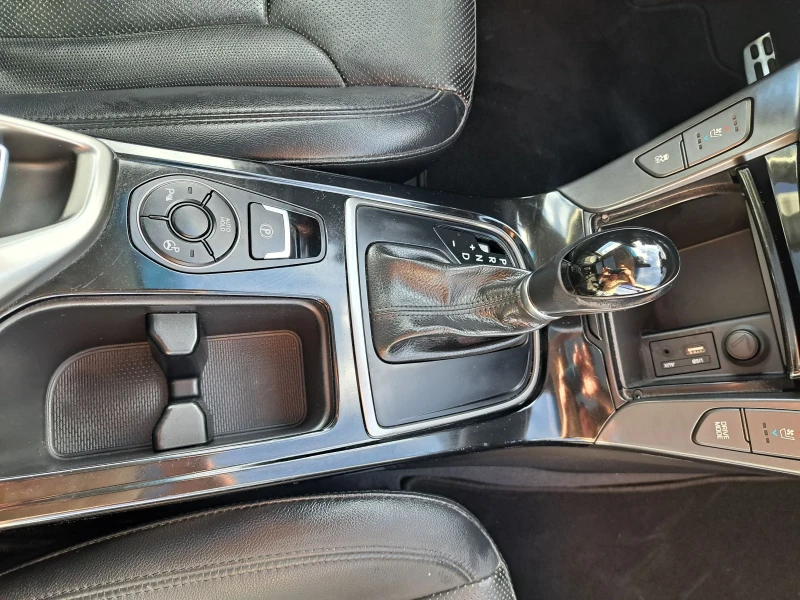 Hyundai I40 1.7 FULL PREMIUM , снимка 12 - Автомобили и джипове - 52451155