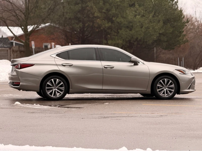 Lexus ES 250 * * AWD * * CARFAX * * АВТО КРЕДИТ * * , снимка 5 - Автомобили и джипове - 53303945