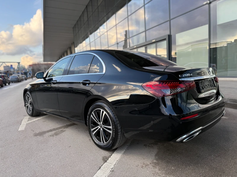 Mercedes-Benz E 200 6 МЕСЕЦА ГАРАНЦИЯ/2.2CDI 160к.с. Дистроник/Head Up, снимка 3 - Автомобили и джипове - 53323980