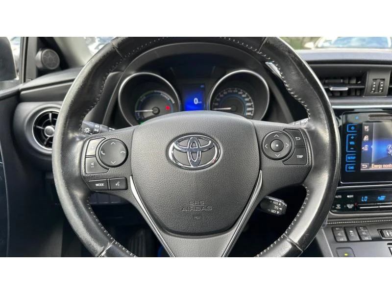 Toyota Auris, снимка 13 - Автомобили и джипове - 48025208