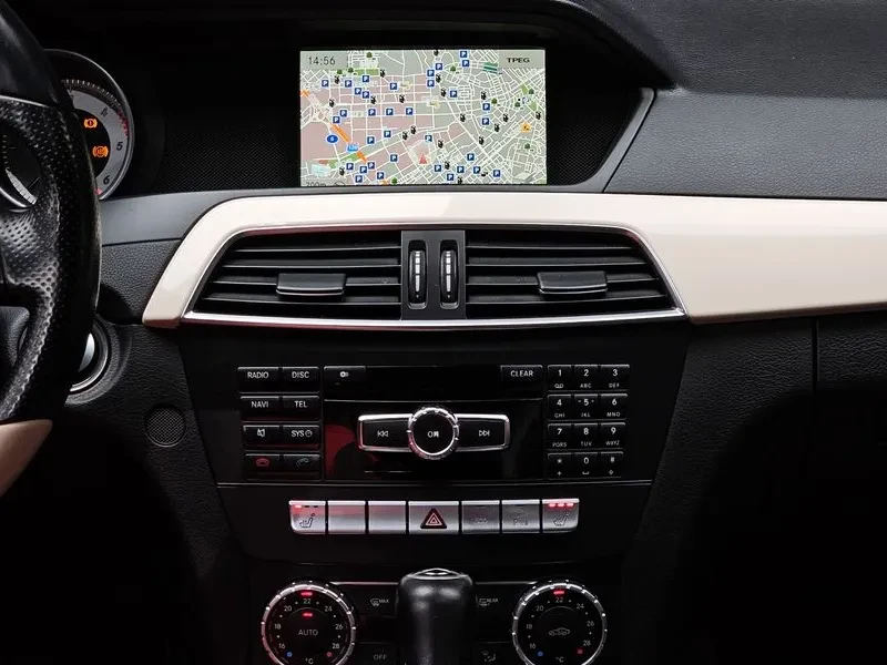 Mercedes-Benz C 220 Coupe, снимка 14 - Автомобили и джипове - 53824877