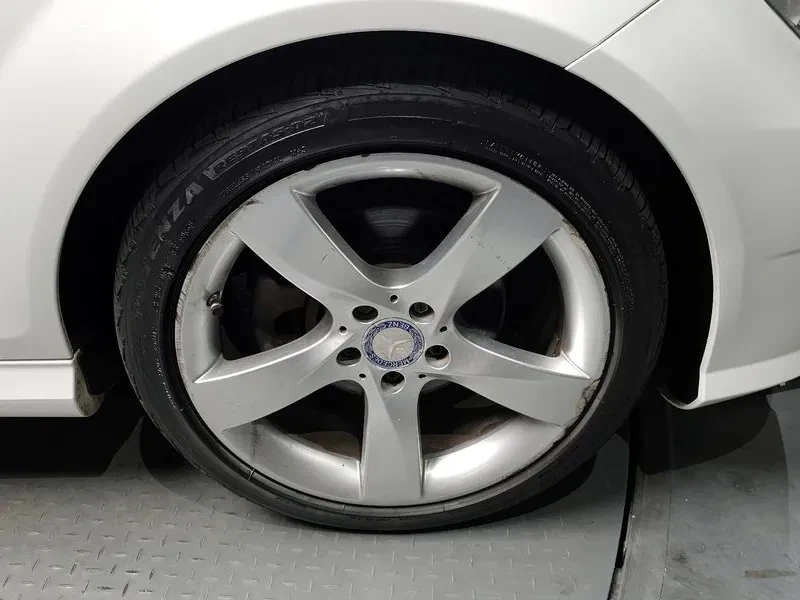 Mercedes-Benz C 220 Coupe, снимка 5 - Автомобили и джипове - 53824877