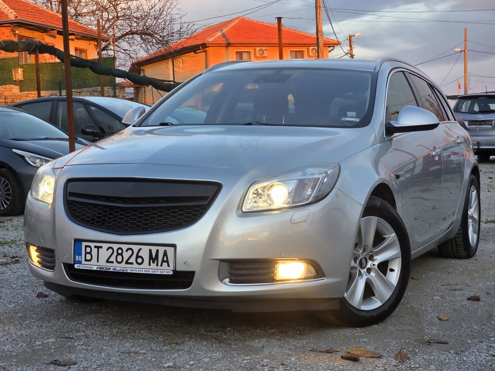 Opel Insignia 2.0 CDTI 130 К.С. / АВТОМАТ / НАВИ / КСЕНОН, снимка 1