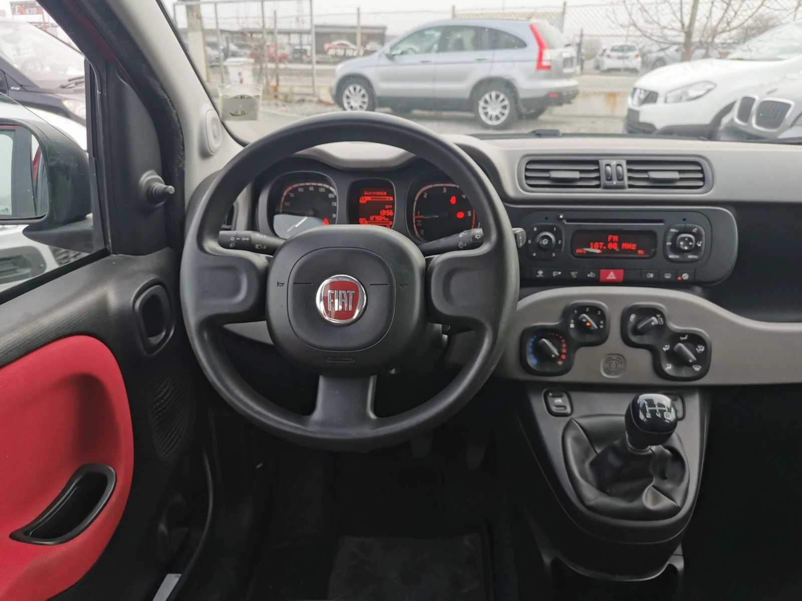 Fiat Panda M Jet Evro5 B - изображение 7