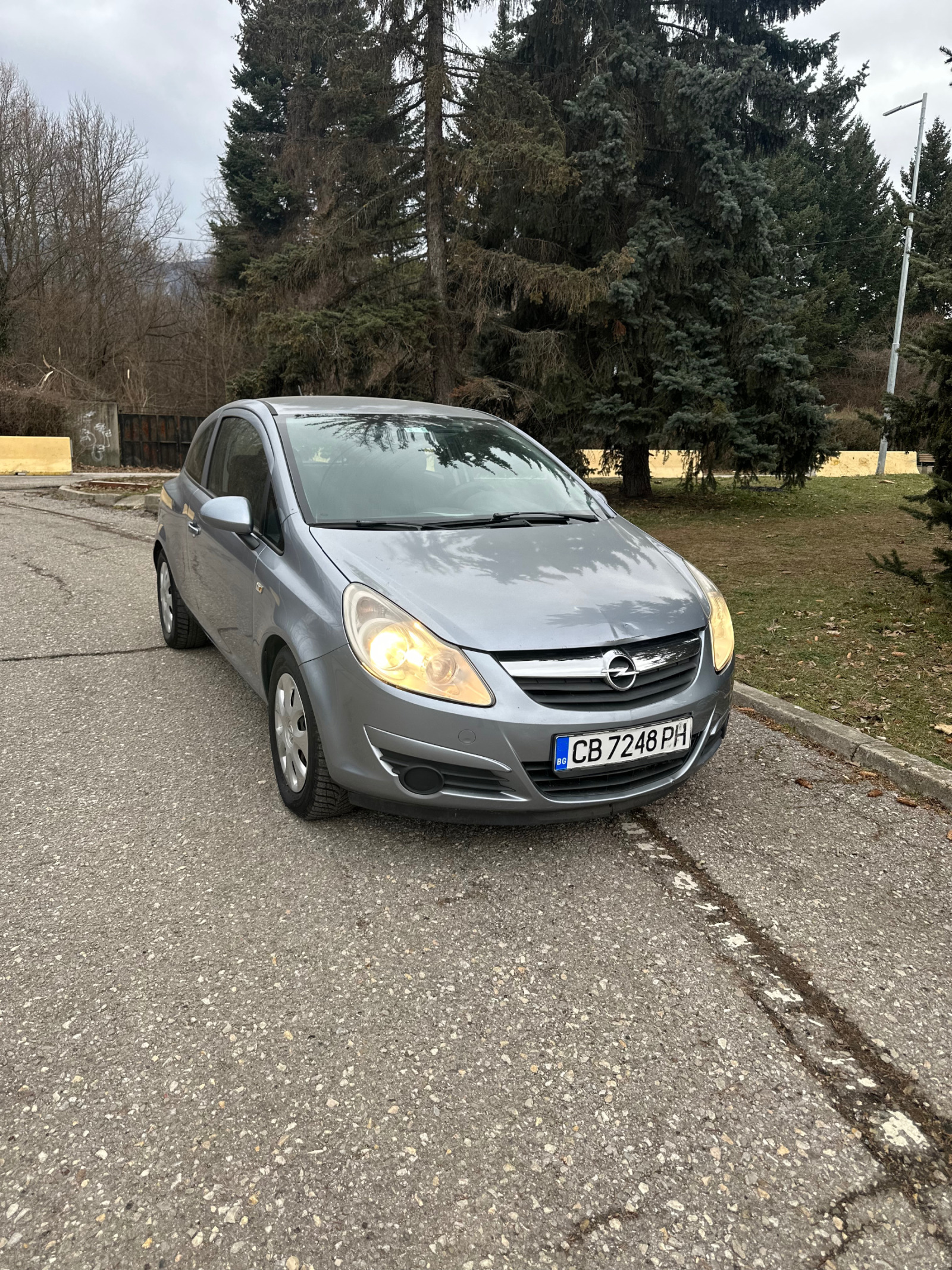 Opel Corsa 1.2. LPG 156 000km ОБСЛУЖЕНА!!! - изображение 1