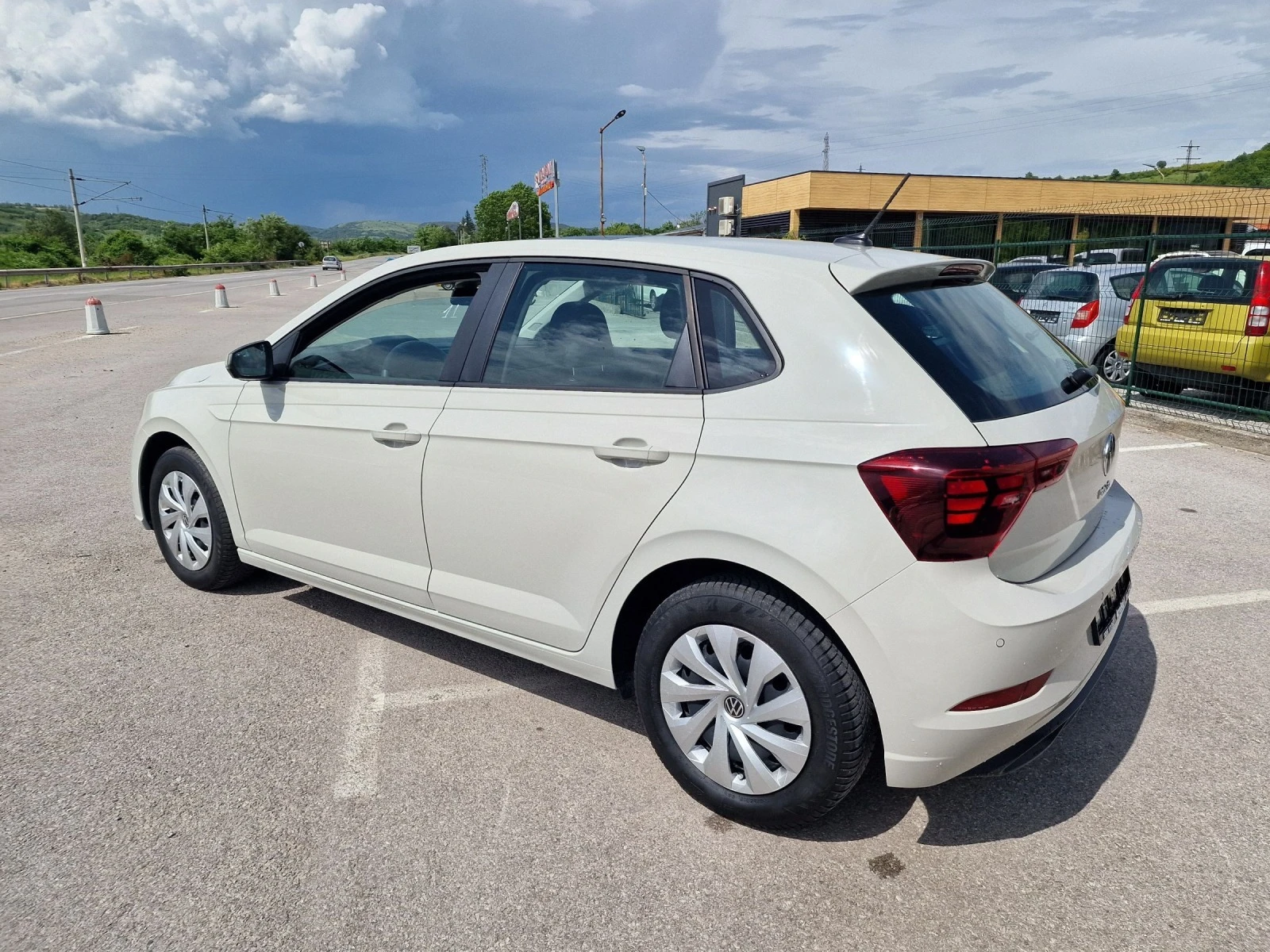 VW Polo 1.0 - изображение 4