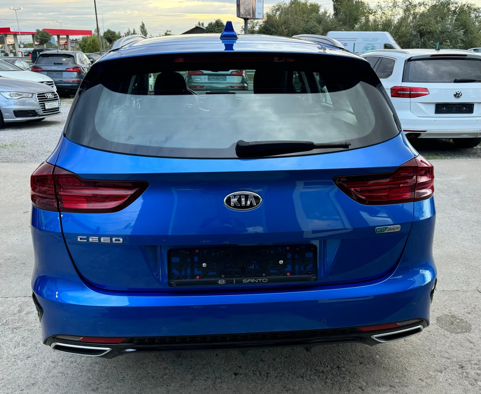 Kia Ceed Vision 1.6 Plug-in Hibrid ГЕРМАНИЯ - изображение 4