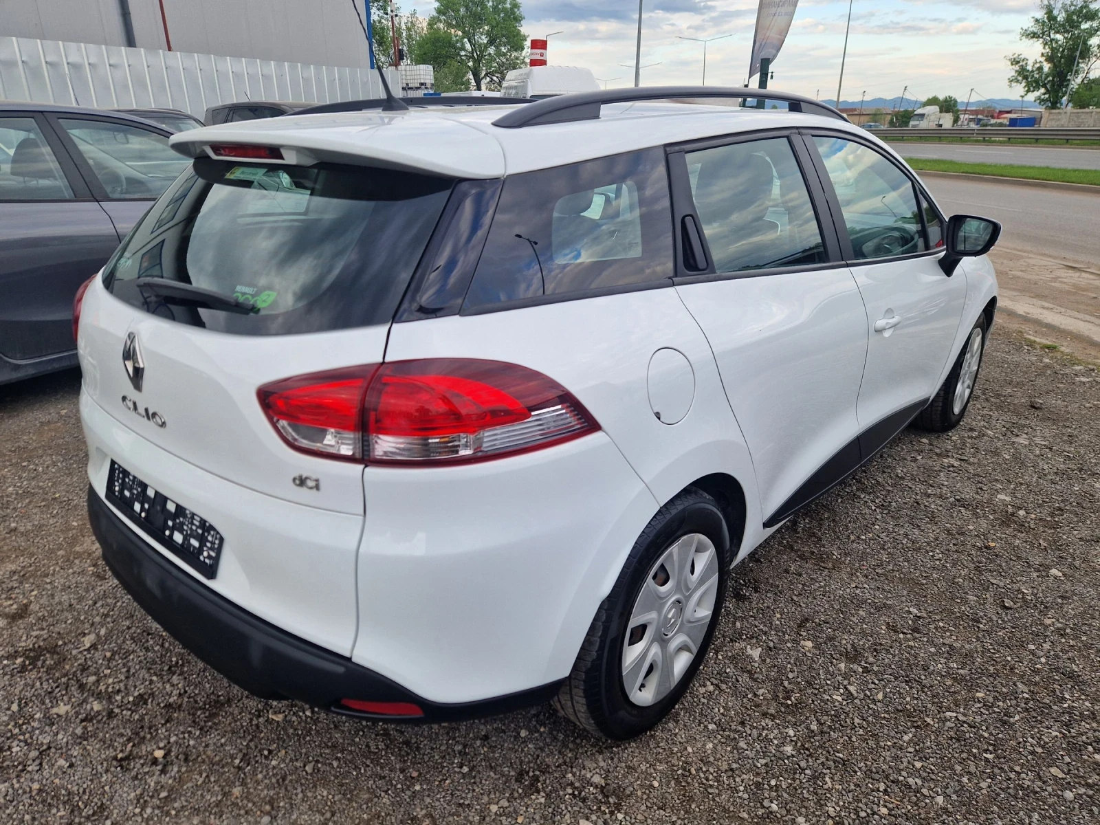 Renault Megane 1.5DCI 90PS.EVRO 6 ITALIA - изображение 5