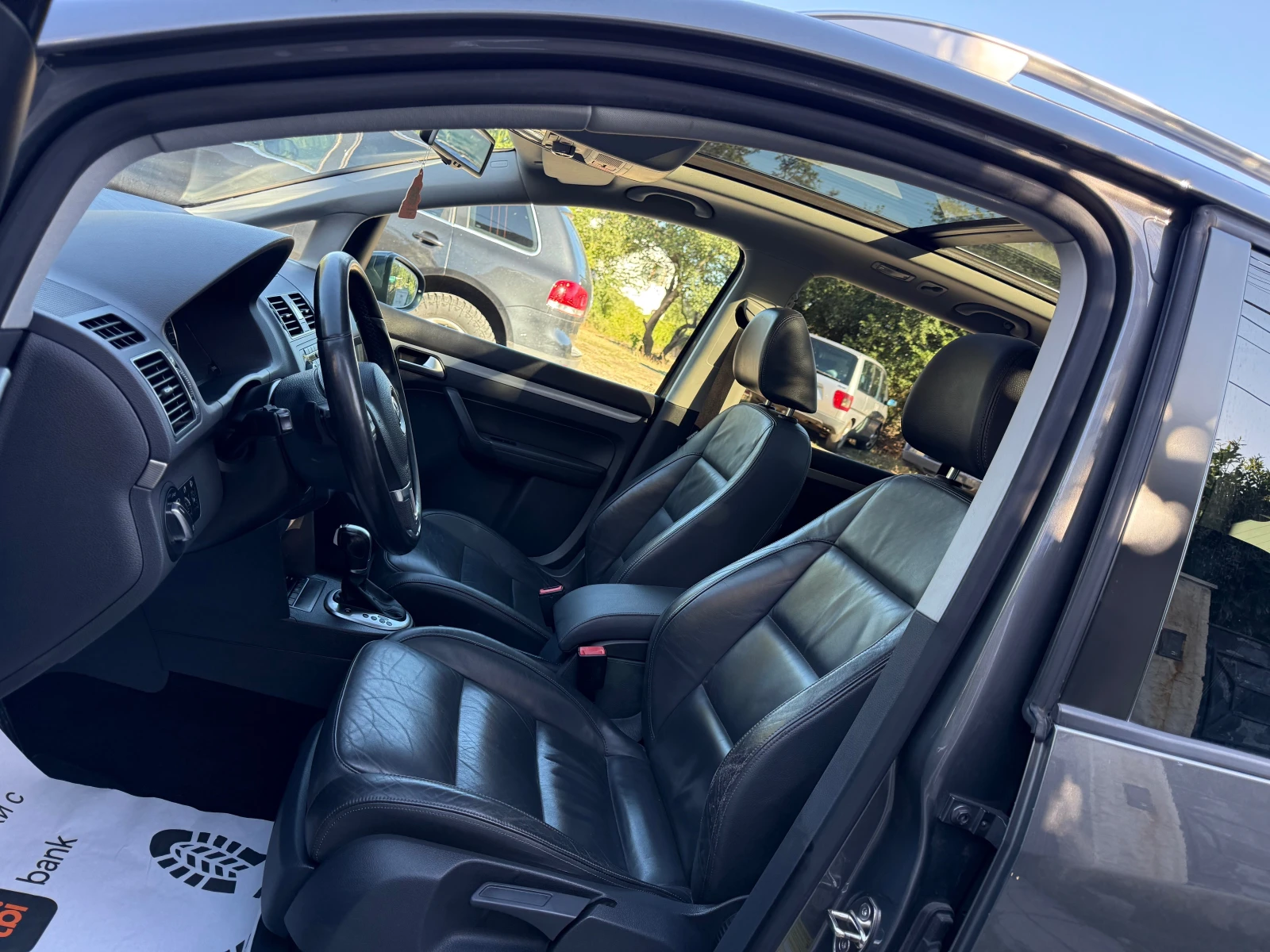 VW Touran 7mestna Highline PANORAMA - изображение 7