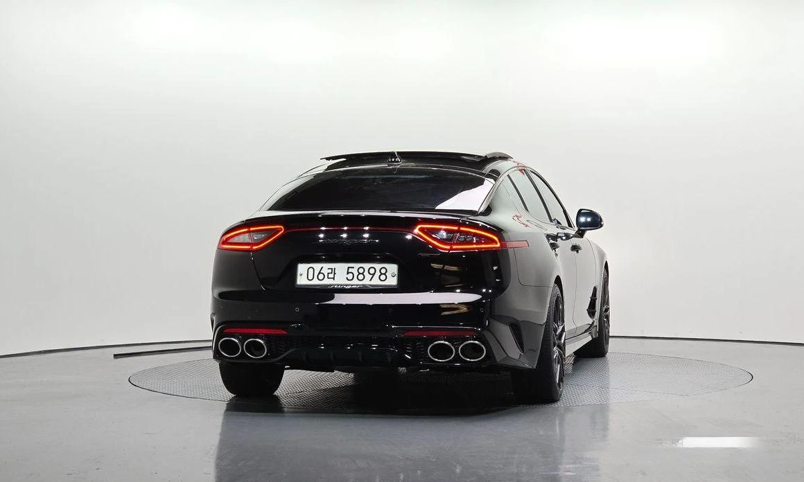 Kia Stinger 2.0 Turbo 2WD * НАЙ-ДОБРА ЦЕНА В БЪЛГАРИЯ*  - изображение 4
