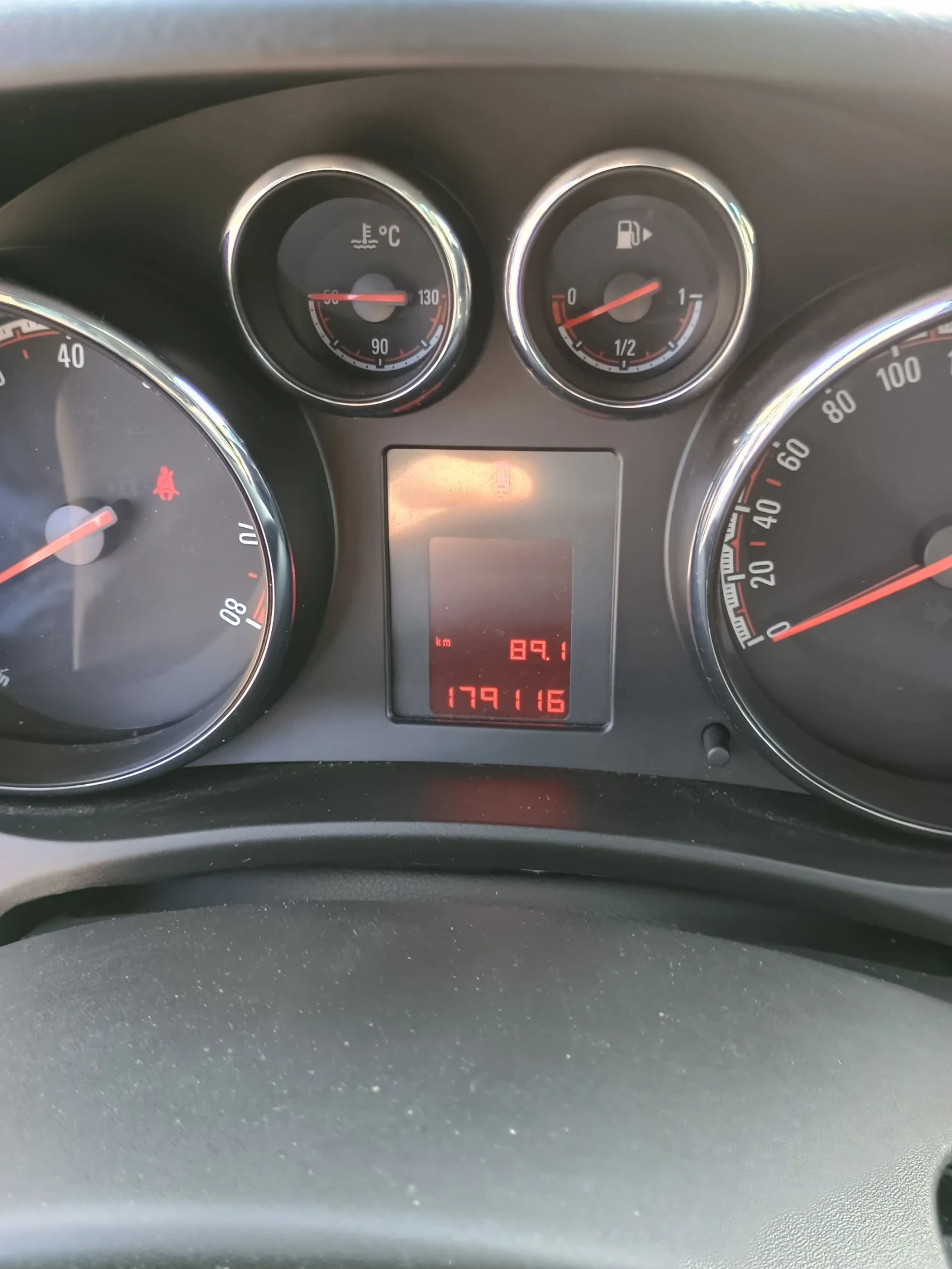 Opel Meriva Бензин/газ, снимка 9 - Автомобили и джипове - 53713713