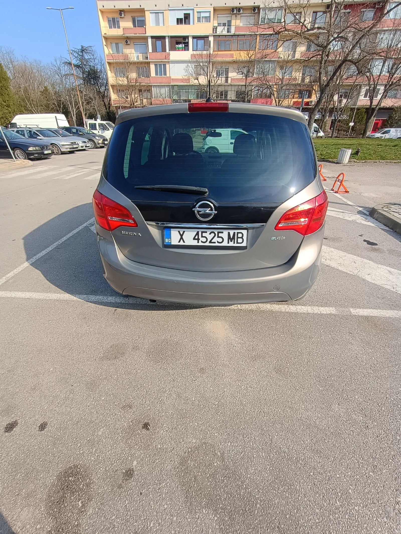 Opel Meriva Бензин/газ, снимка 4 - Автомобили и джипове - 53713713