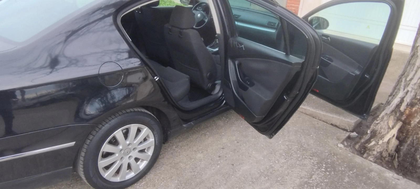 VW Passat, снимка 6 - Автомобили и джипове - 53733354