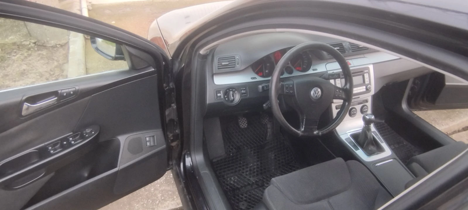 VW Passat, снимка 5 - Автомобили и джипове - 53733354